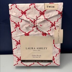 NWT Laura Ashley Twin Sheet Set